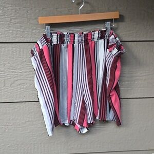EVRI Women’s Size 2X Striped Pull On Shorts